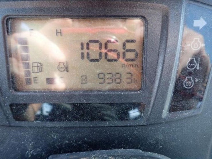 2017-kubota-b2650hsd-image-12