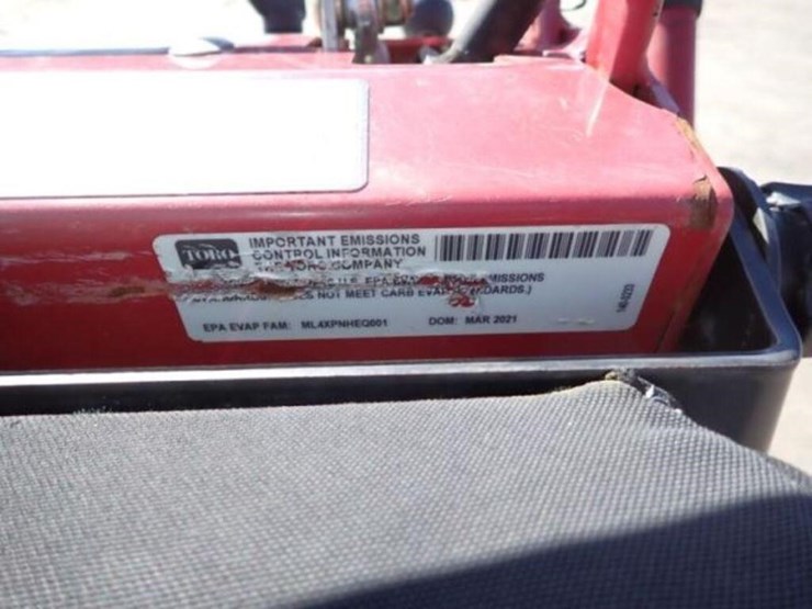 2021-toro-grand-stand-72505-stand-on-409347491-image-10