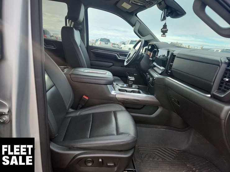 2022-chevrolet-silverado-1500-image-18