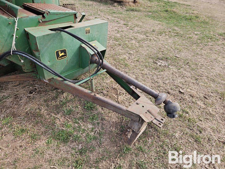 john-deere-700-image-9