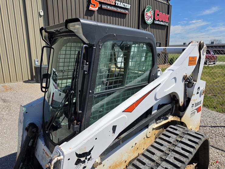 2019-bobcat-t770-image-12