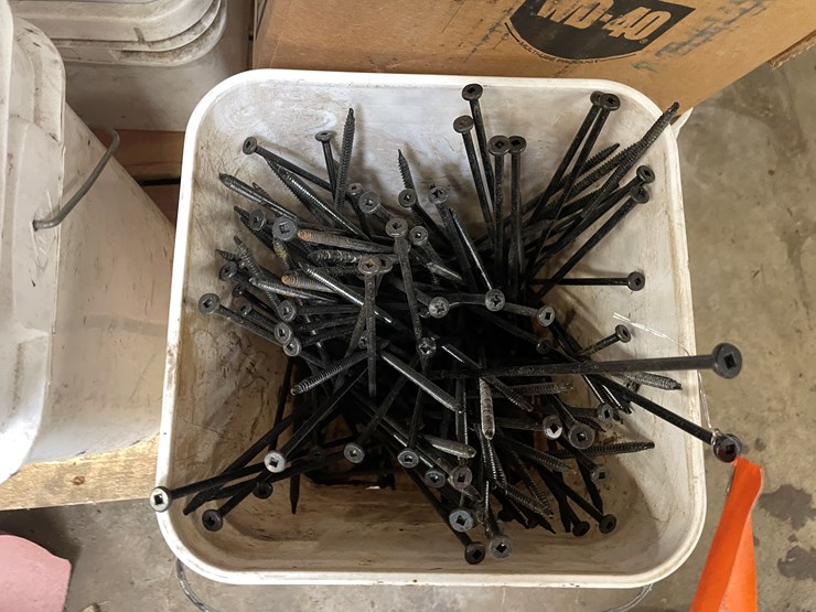 #2549-•-pallet-of-insulation/roofing-screws-(columbia-heights,-mn)-image-8