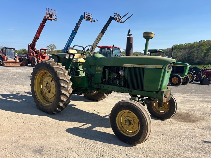 john-deere-4020-image-4