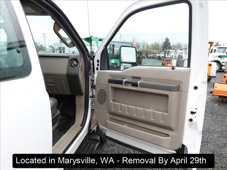 2010-ford-f350-image-8