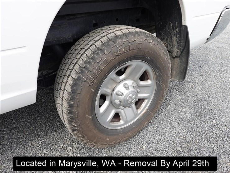 2017-dodge-2500-image-12