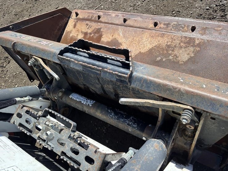 2020-bobcat-s550-image-11