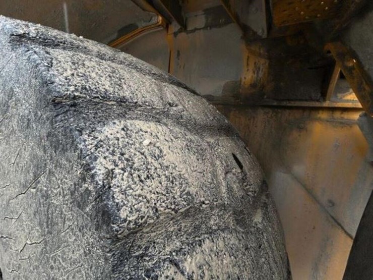 2012-volvo-l220g-image-19