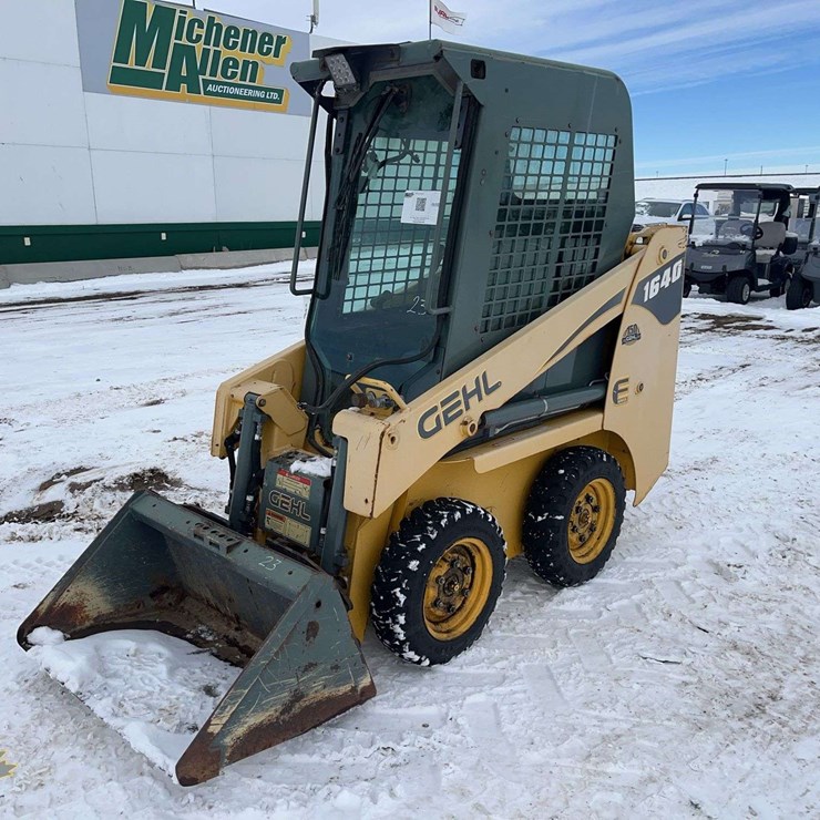 2012 GEHL 1640