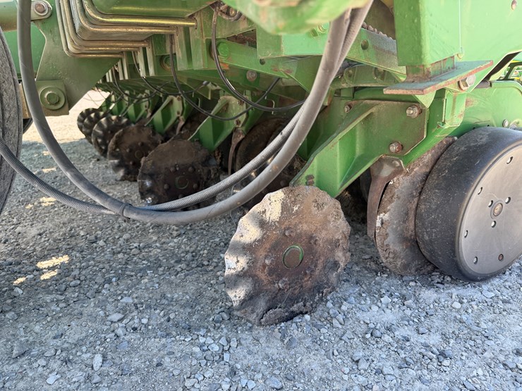 john-deere-1780-image-10