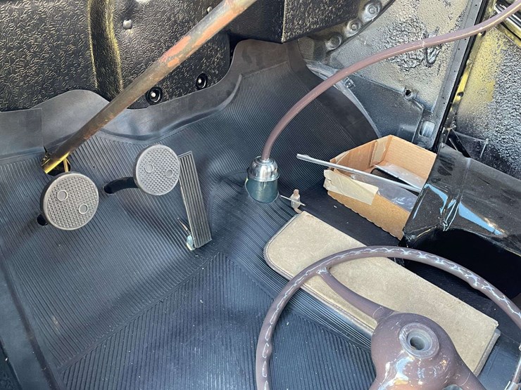 1939-ford-coupe-image-43