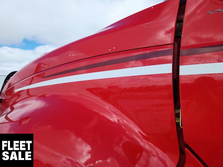 2014-international-prostar-image-40