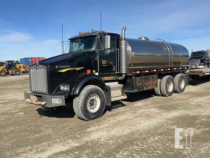 2005-kenworth-t800-image-1