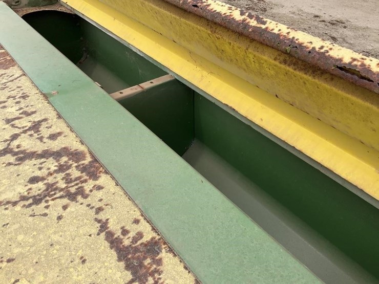 john-deere-8300-image-19