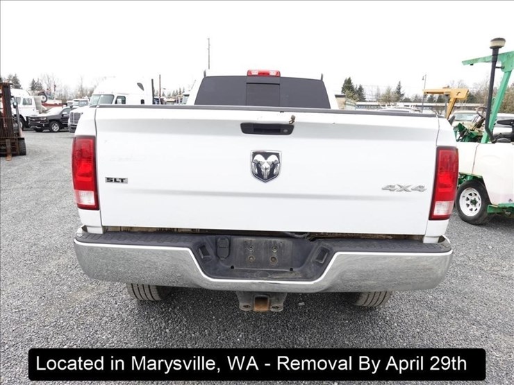 2017-dodge-2500-image-24