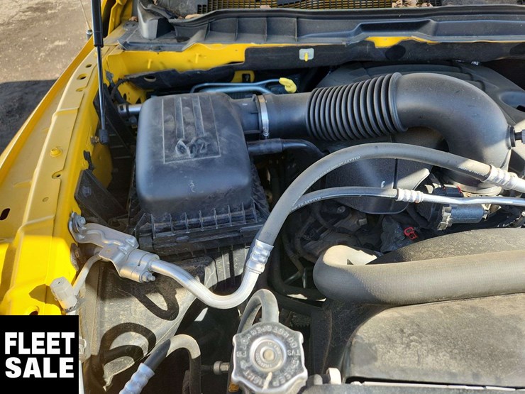 2019-ram-1500-classic-image-34