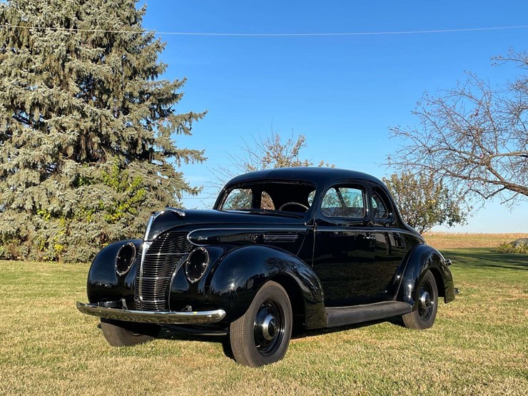 1939-ford-coupe-image-1