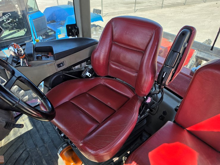 2014-case-ih-420-image-8