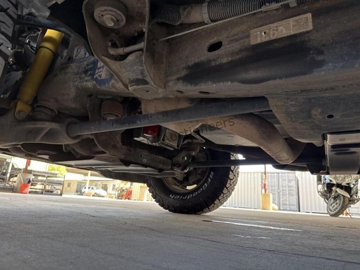 2016-chevrolet-silverado-2500hd-image-28