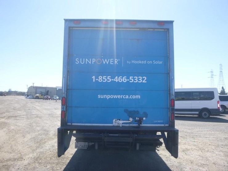 2021-ford-f550-image-6