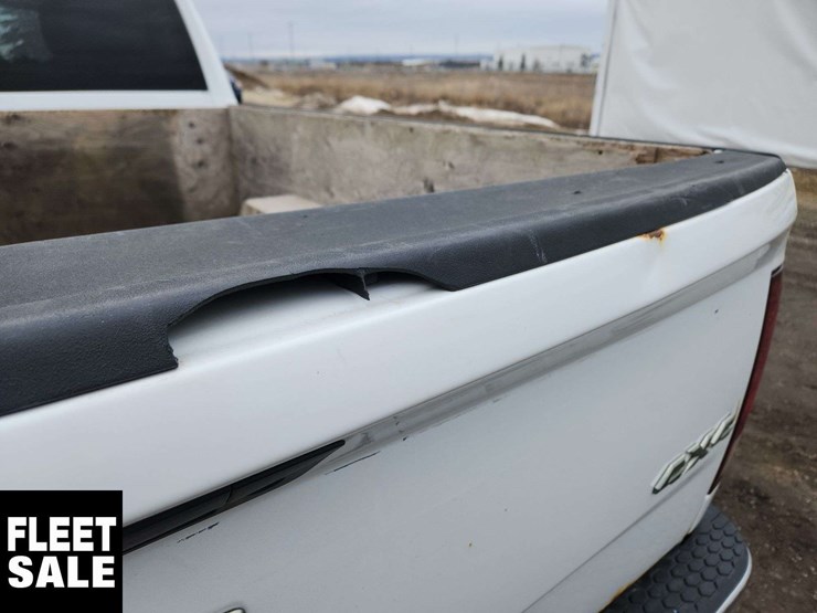 2013-dodge-1500-image-39