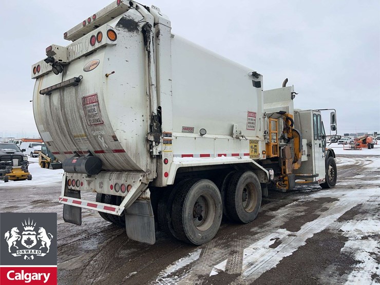 2017-international-workstar-7400-image-5