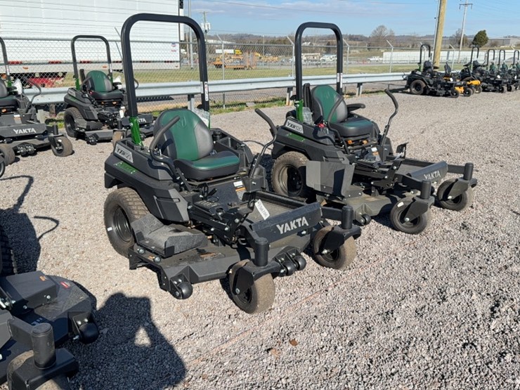 #4074-•-yakta-yxr-120-zero-turn-mower-image-3