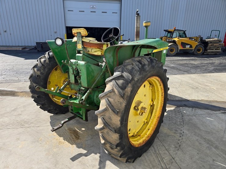 1967-john-deere-2510-image-10