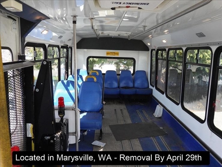 2009-ford-e450-image-20