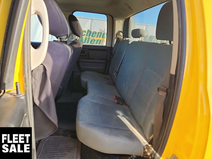 2019-ram-1500-classic-image-15