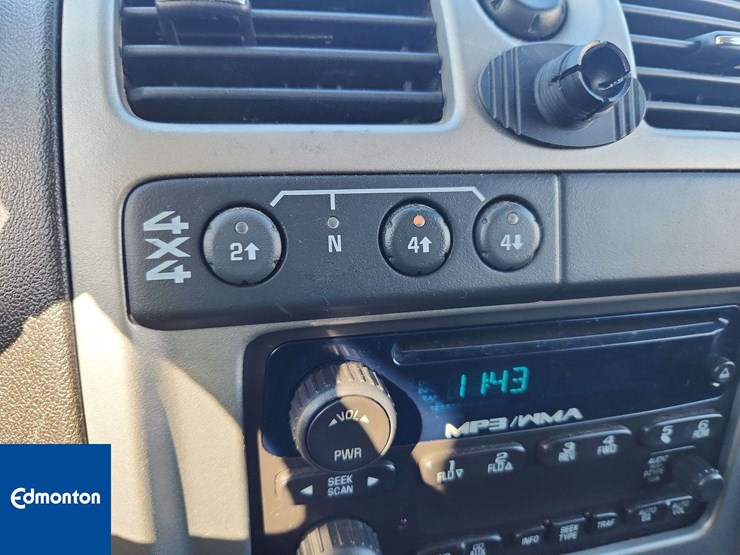 2012-chevrolet-colorado-image-21