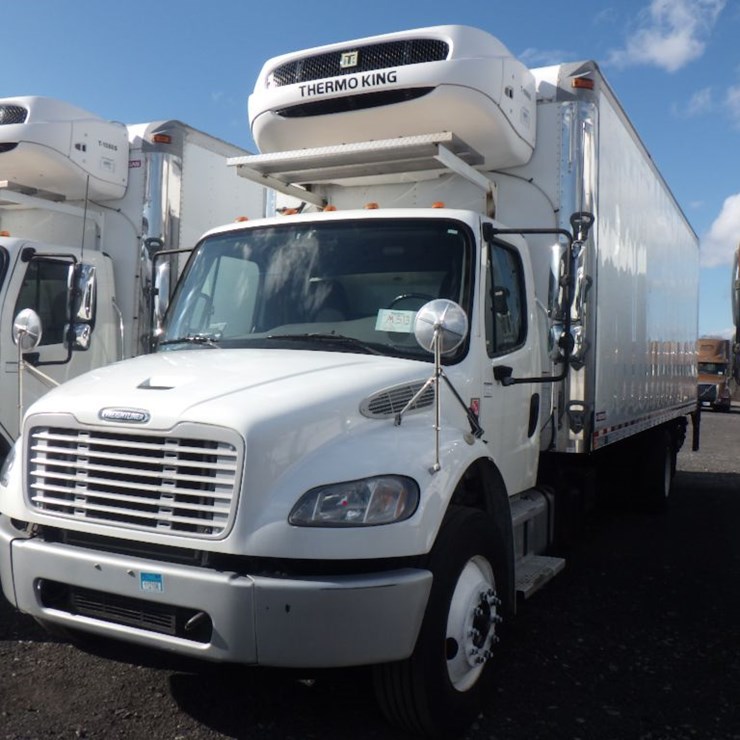 2017 FREIGHTLINER M2 106