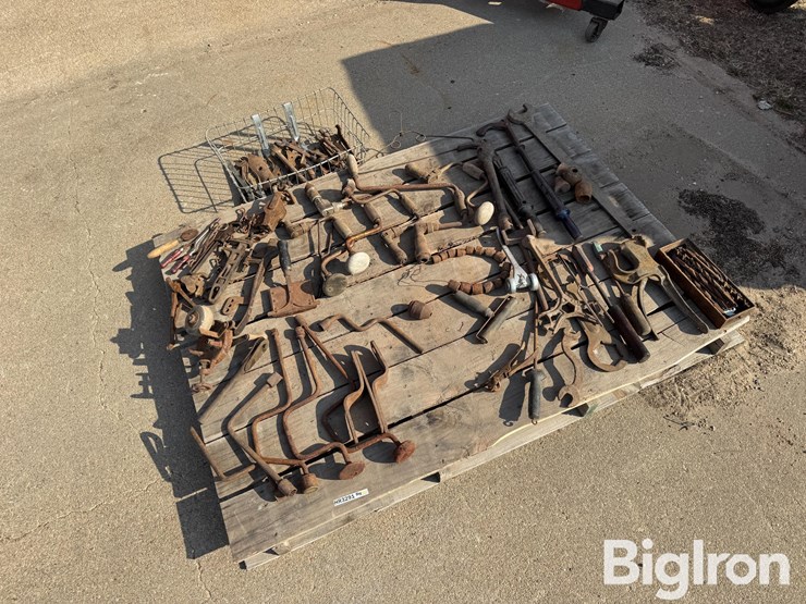 antique-tools-image-3