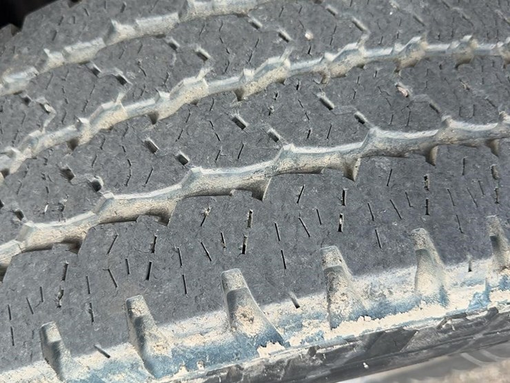 2019-chevrolet-2500-image-15