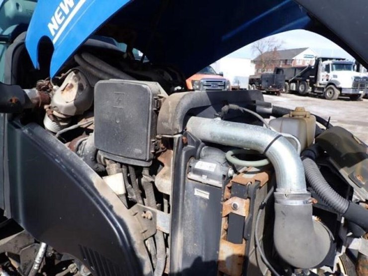 2014-new-holland-t4.75-image-58