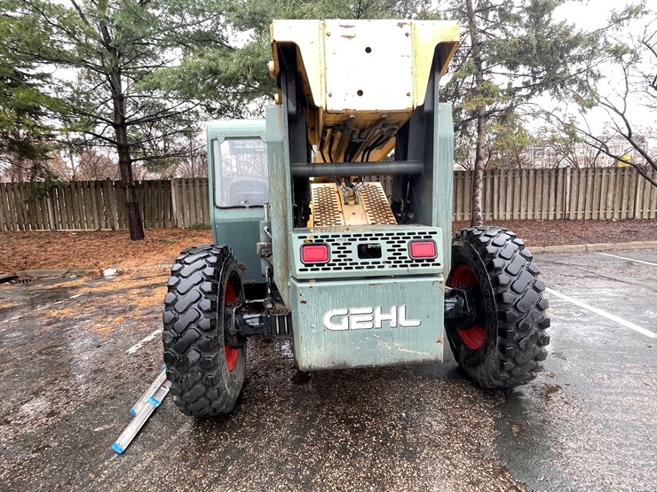 #2544-•-gehl-r56-xr42-telehandler-(columbia-heights,-mn)-image-5