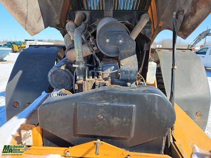 2003-case-621d-xt-image-33