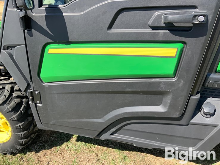 2020-john-deere-2020-image-13