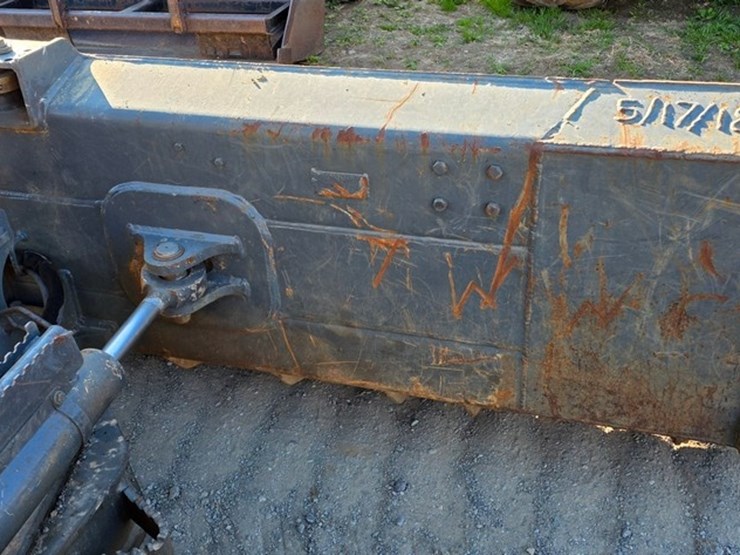 2013-case-850m-image-42