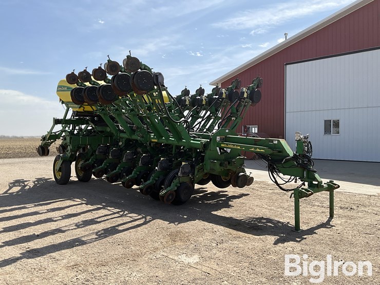 john-deere-1790-image-3