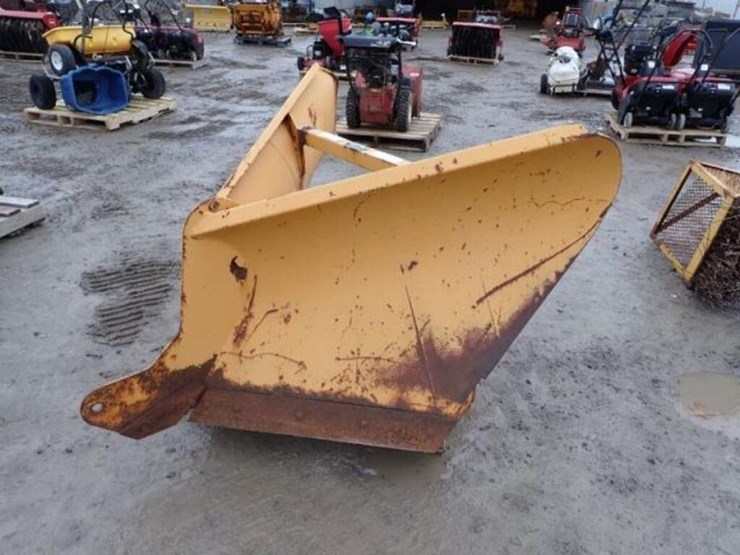 trackless-v3-v-plow-image-1