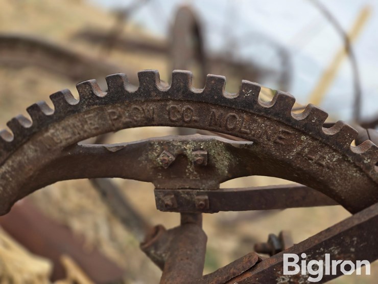 antique-farm-equipment-image-19