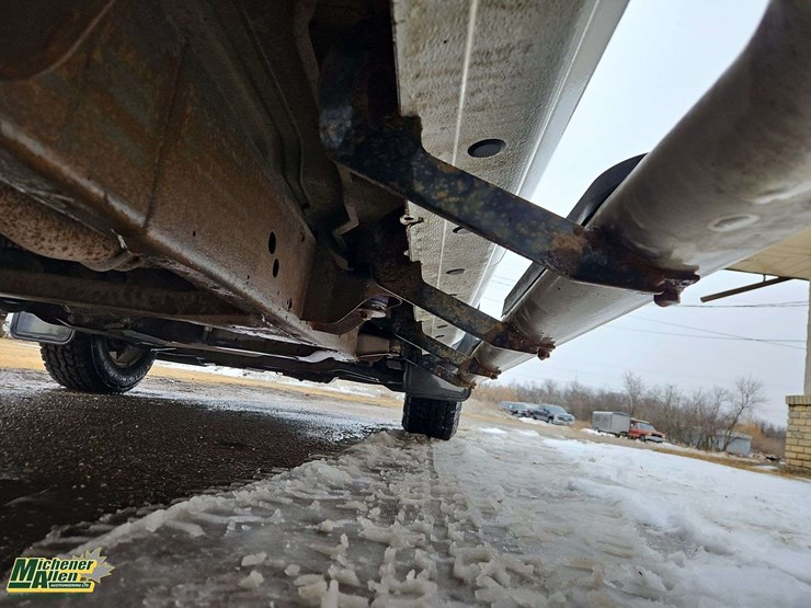 2018-chevrolet-silverado-1500-image-31