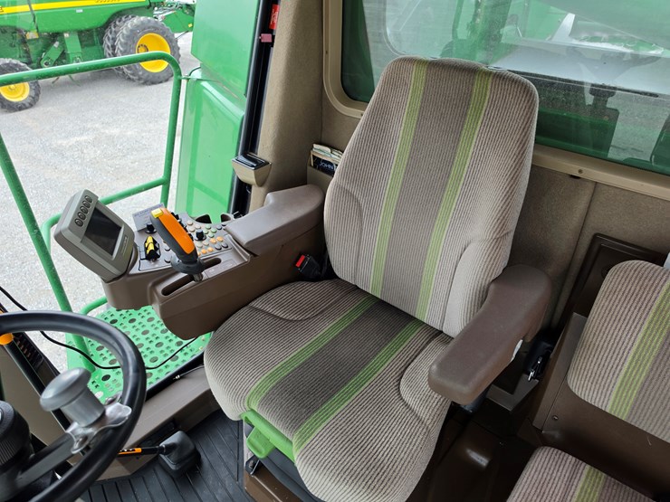 2010-john-deere-2010-image-4