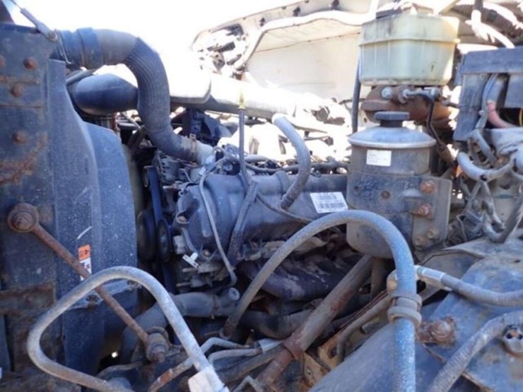 2016-ford-f650-image-25