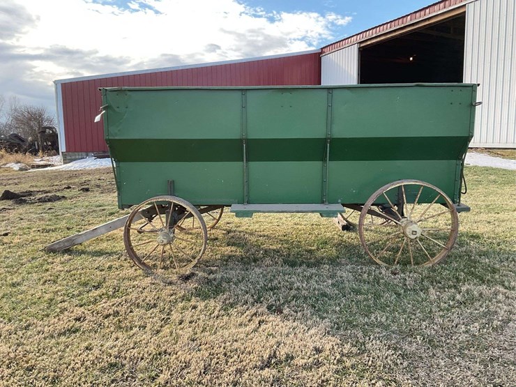 john-deere-steel-sided-flare-box-and-running-gear-image-2