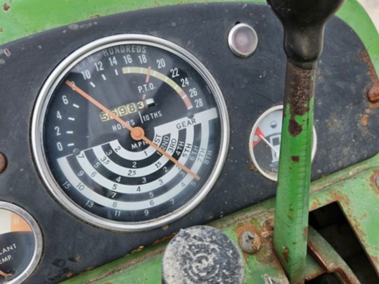 1965-john-deere-2010-image-28