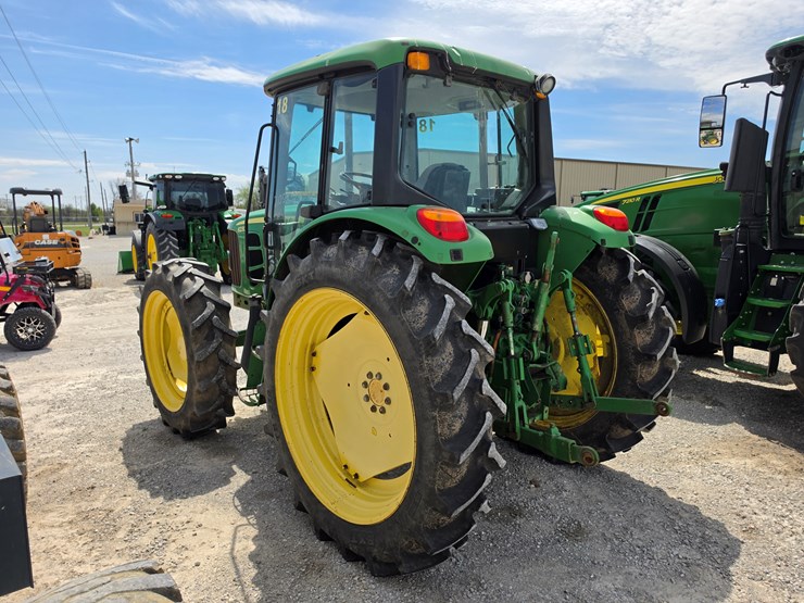 2010-john-deere-6230-image-11