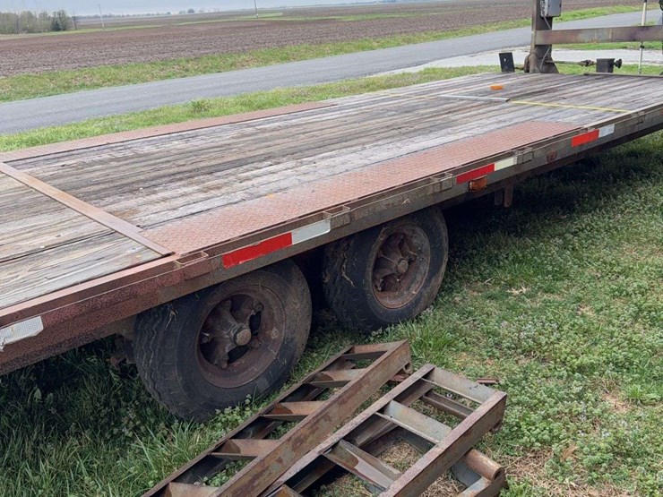 flatbed-gooseneck-trailer-22'-deck-image-20