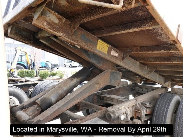 1999-international-4700-image-3