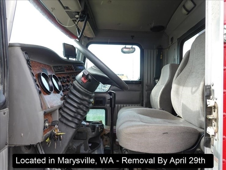 2002-kenworth-t800-image-16